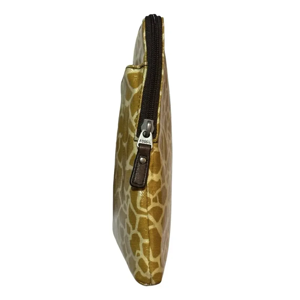Fossil Key-Per Coated Canvas Zipper Giraffe Print Tablet iPad Case